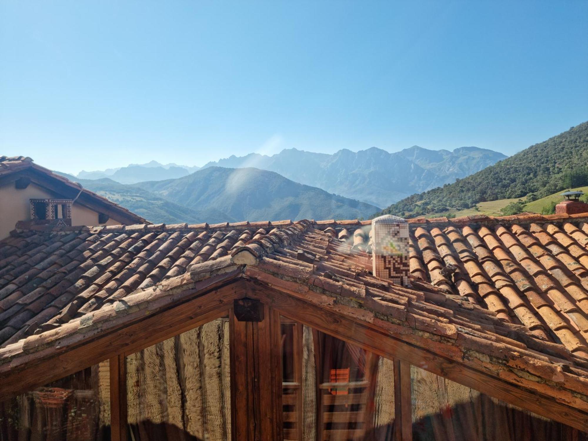 La Casa De Las Chimeneas Tudes ภายนอก รูปภาพ