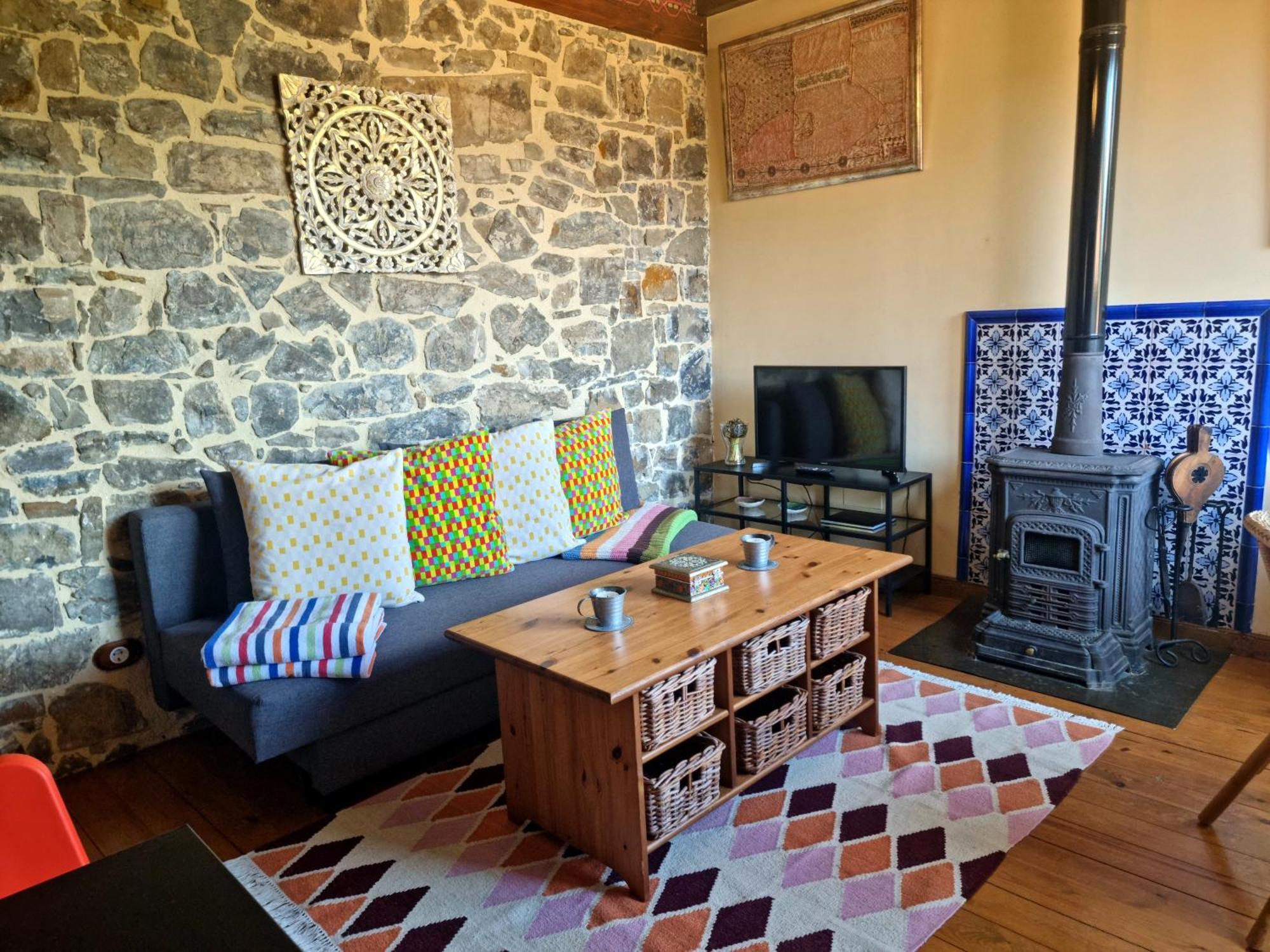 La Casa De Las Chimeneas Tudes ภายนอก รูปภาพ